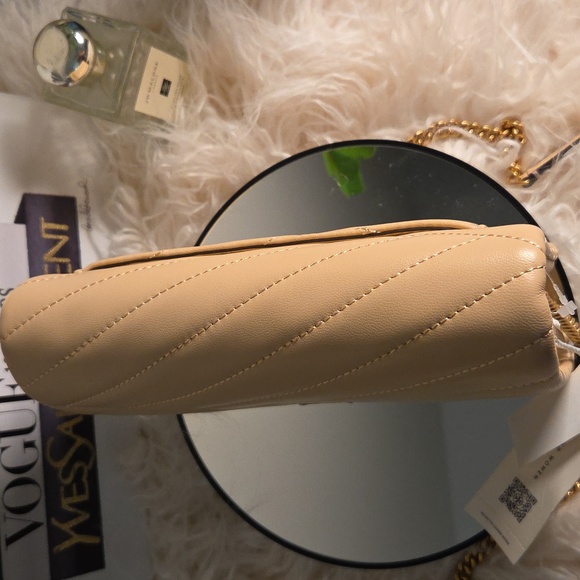 Tory Burch NWTs Kira Chevron Chain Wallet - Picture 7 of 16